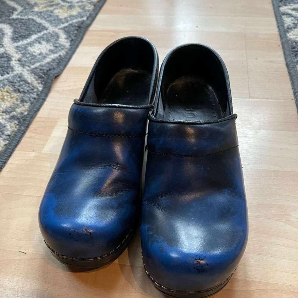 Dansko clogs blue distressed size 36